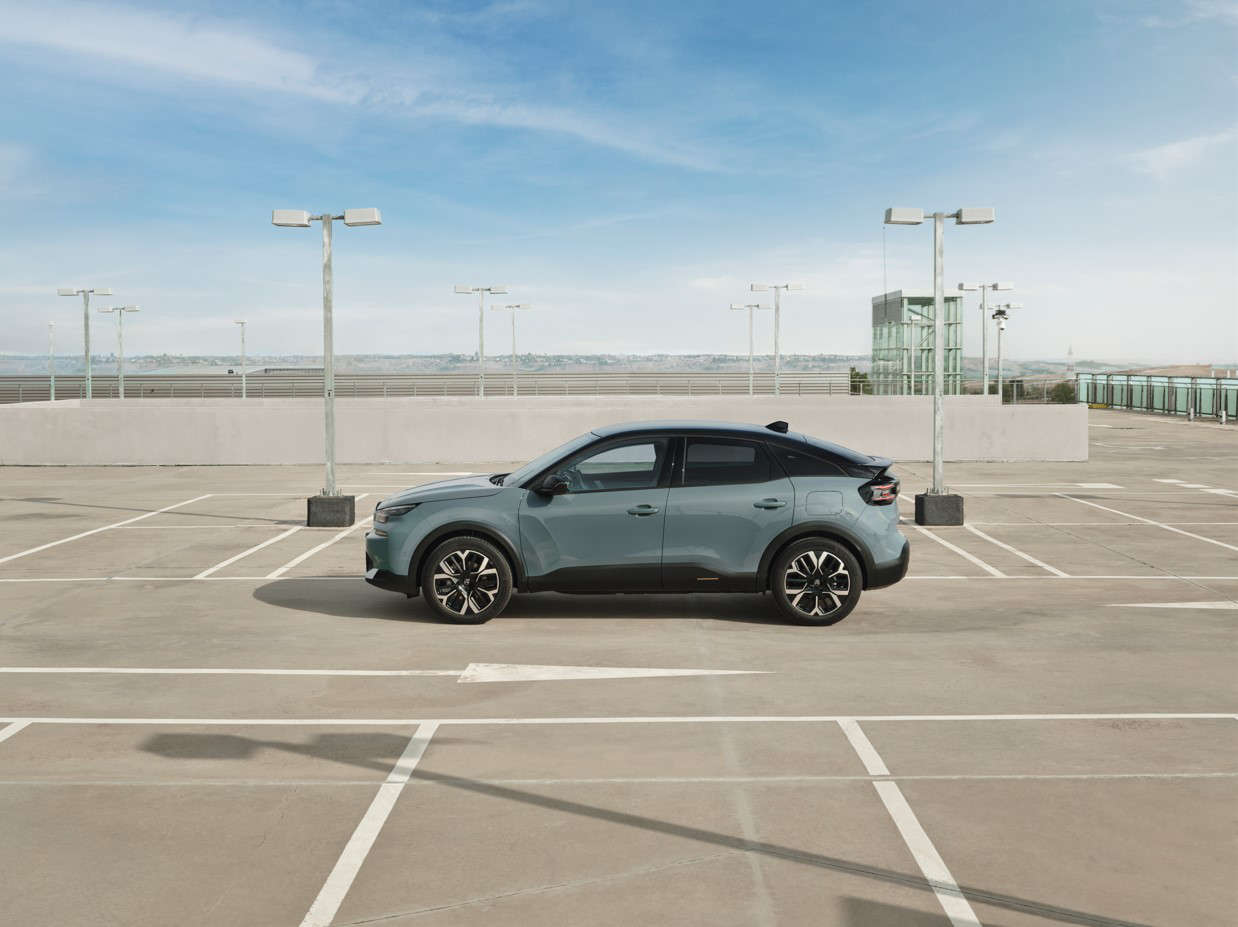 CITROЁN C4, вигляд з лівого боку